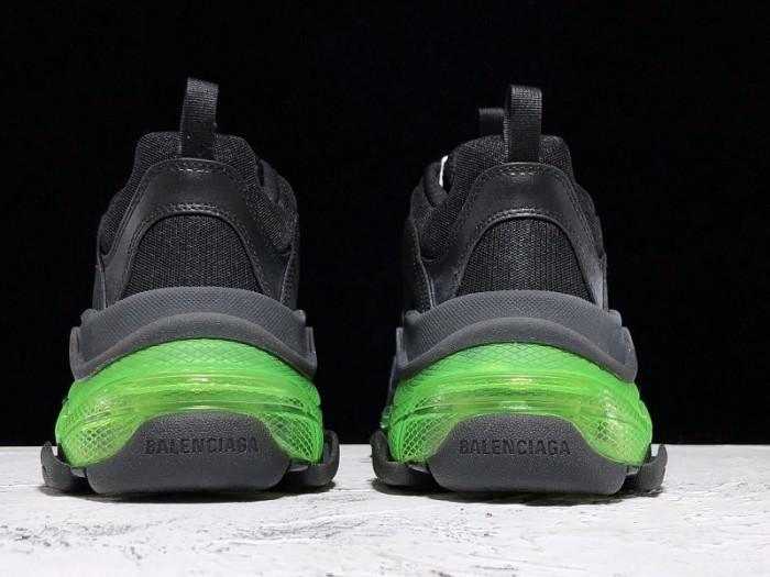 blcg sneaker triple.s.gomma noir green  541624-w0901-2140