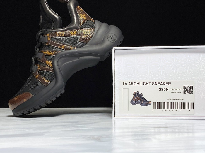 l0vt sneaker