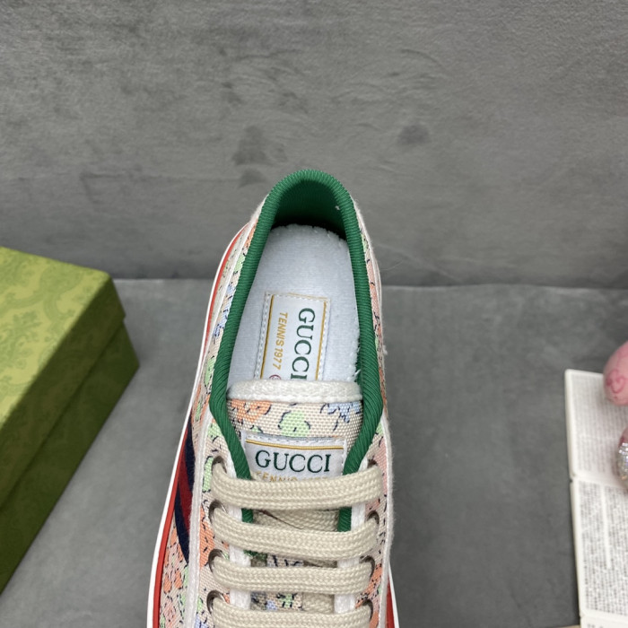 G*u*i sneaker