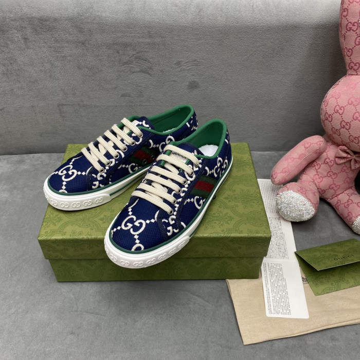 G*u*i sneaker