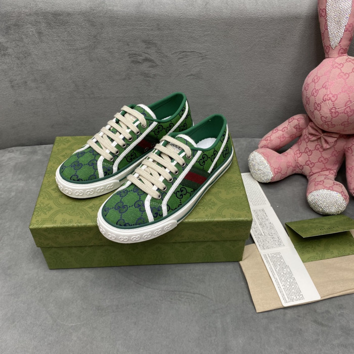 G*u*i sneaker