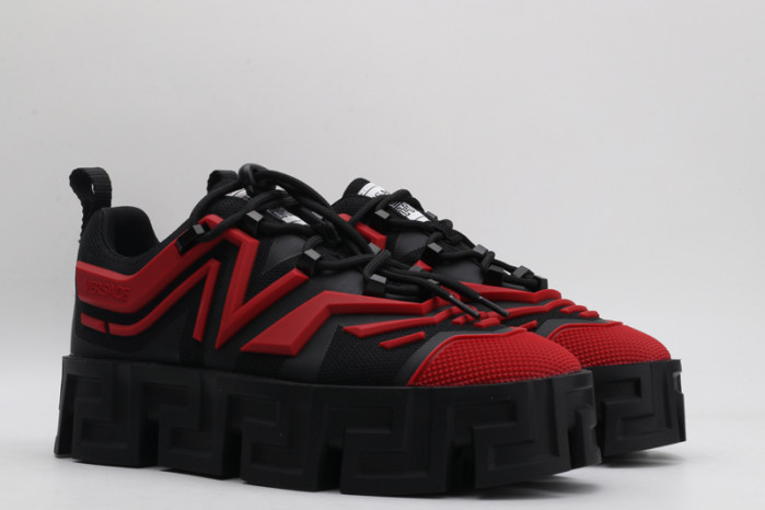 vers sneakers