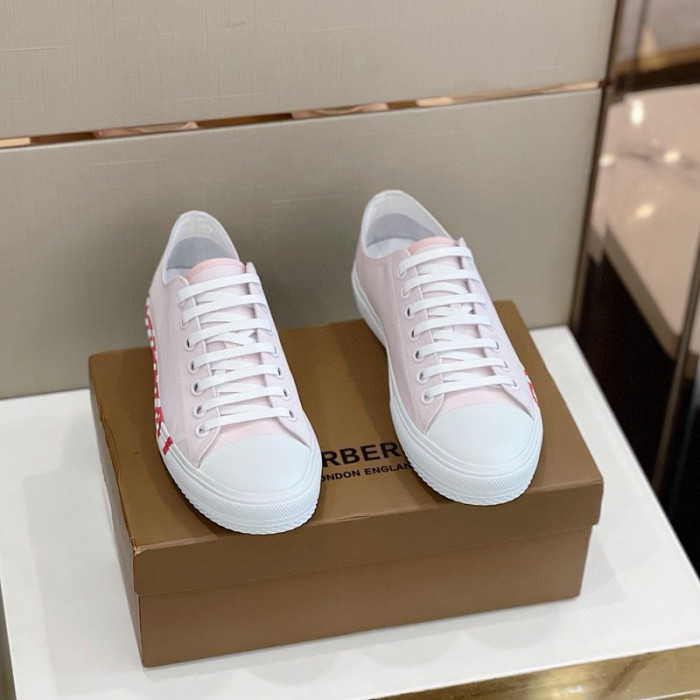 bur  sneaker