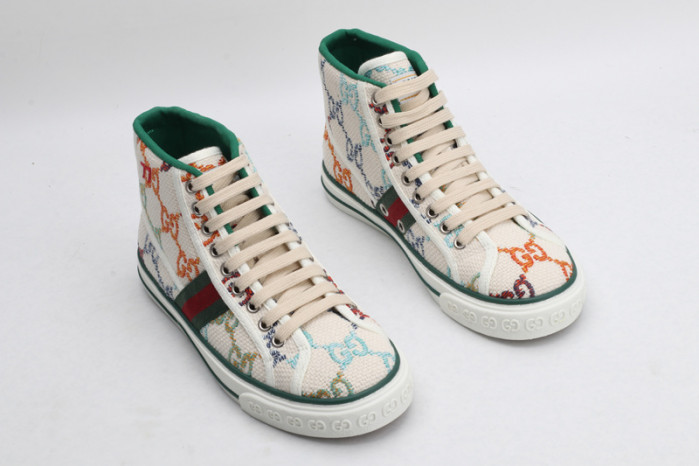 G*u*i sneaker