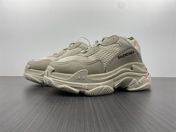 blcg sneaker triple.s.