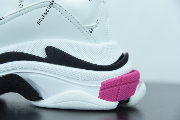 blcg sneaker triple.s.