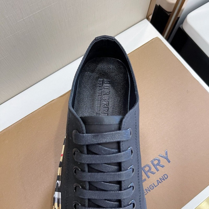 bur  sneaker