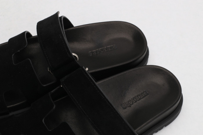 herm*s  slippers