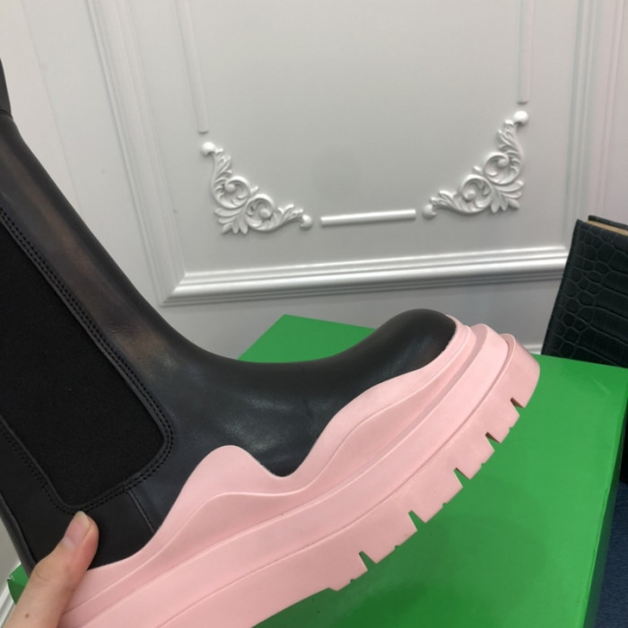 Bo*te*ga ve*ne*ta boots