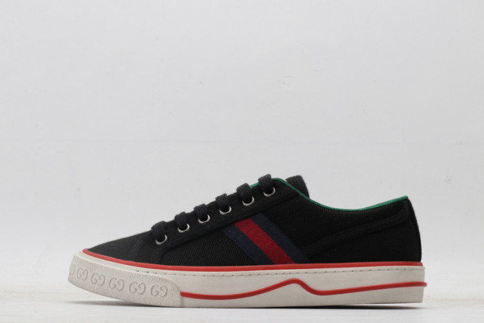 G*u*i  sneaker