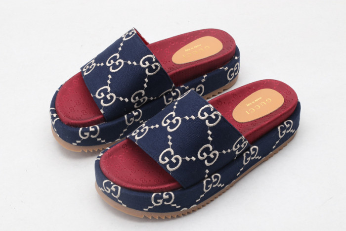 G*u*i slippers