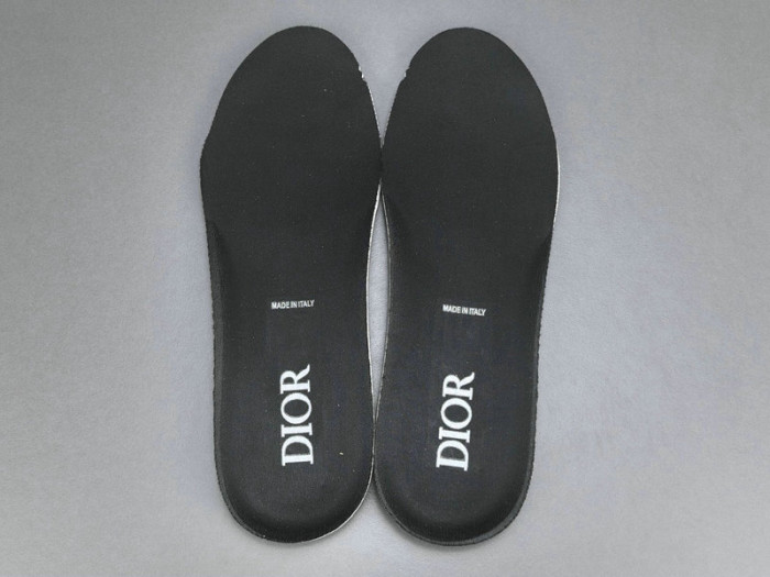 b30 sneaker