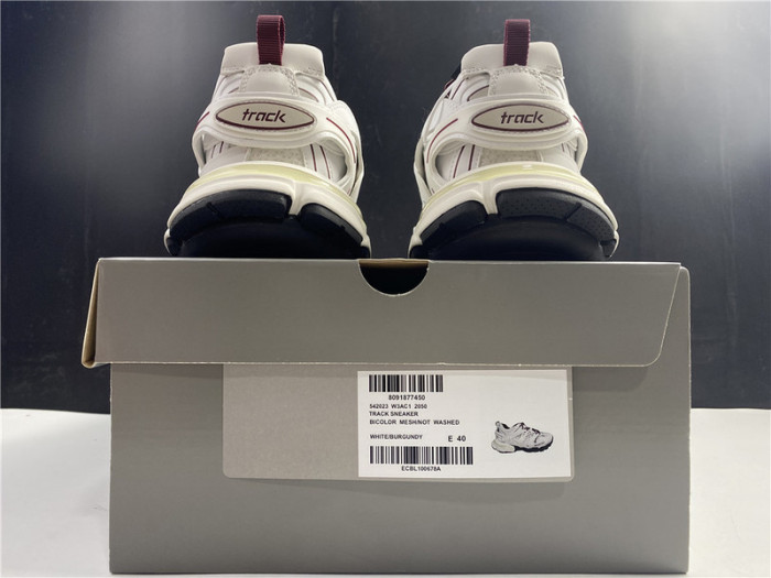blcg track trainer white and burgundy 542436 w3ac1 2050