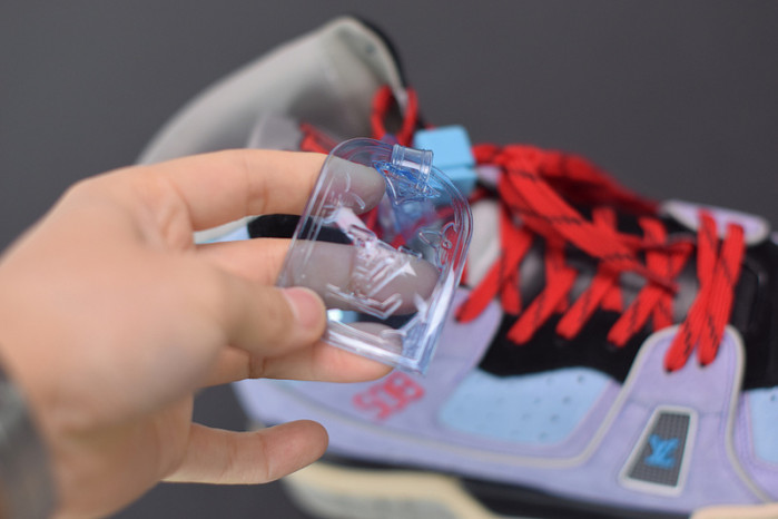l0vt sneaker