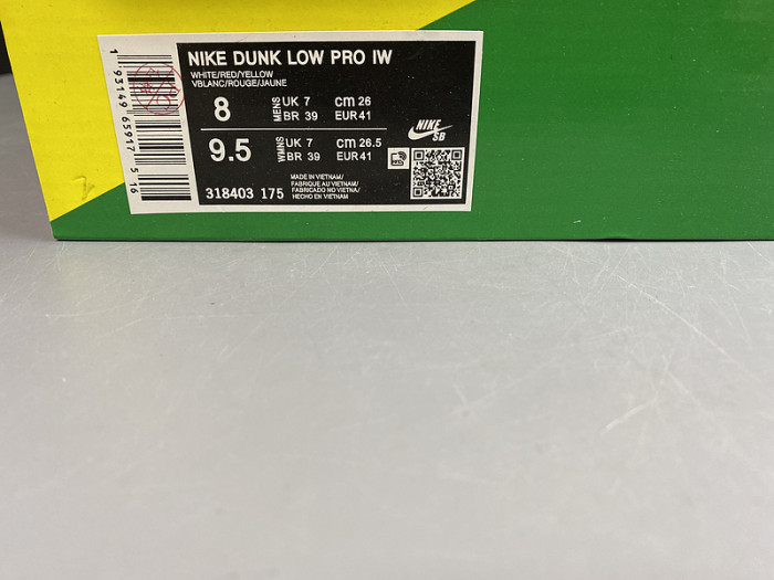 nike duck low pro white red yellow 318403-175