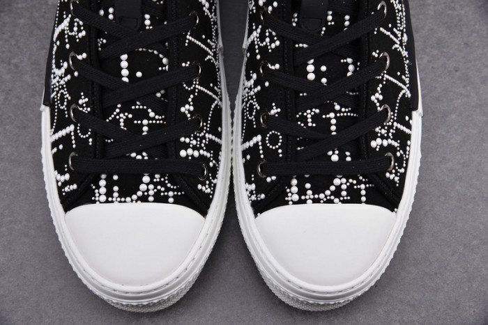 d10r b23 oblique high top sneaker