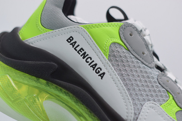 blcg sneaker triple.s.gomma grey white green 541624 w2fr1 8297