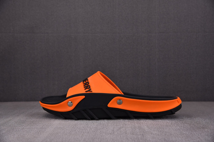 bur_berry slippers