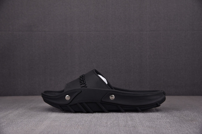bur_berry slippers