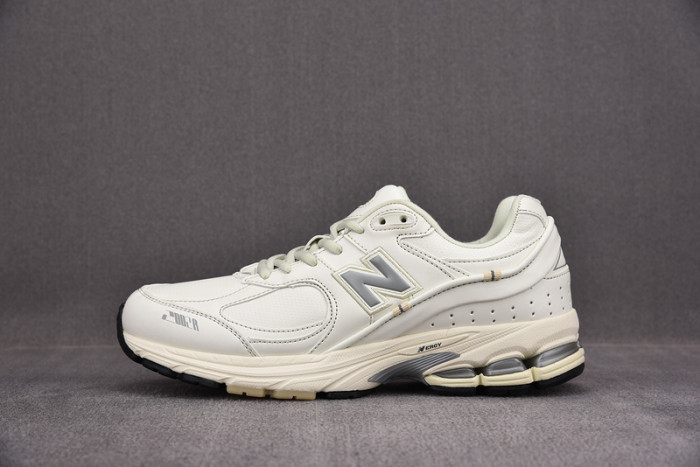 new balance 2002
