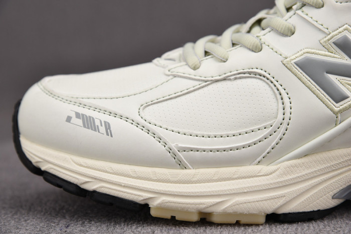 new balance 2002