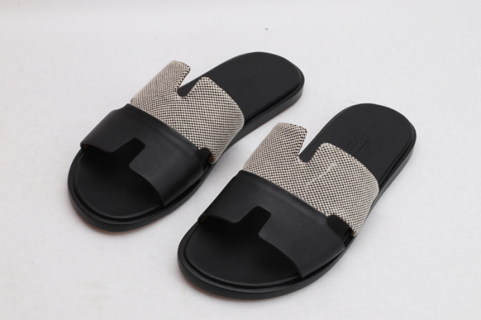 herm*s  slippers