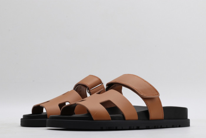 herm*s  slippers