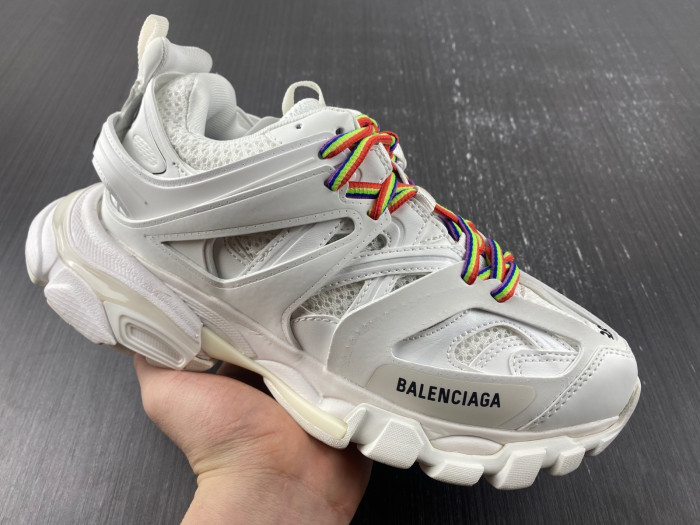 Ba*len*cia*ga track 3.0