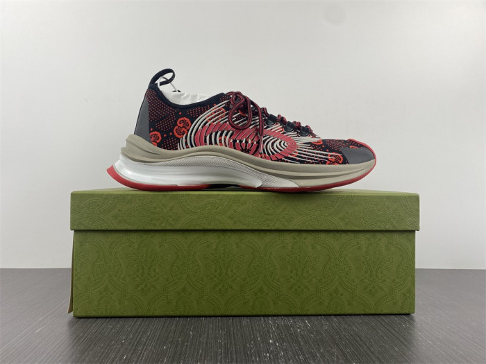 G*u*i sneaker