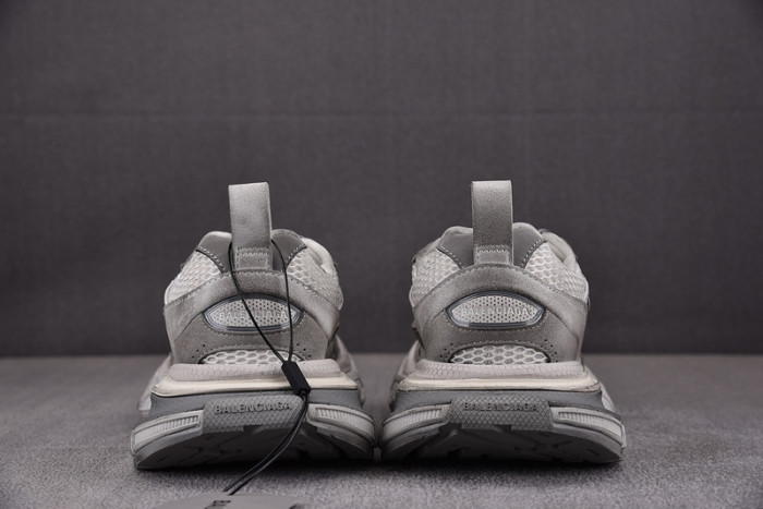 Ba*len*cia*ga 3xl  suede sneakers