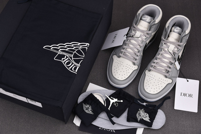 d10r x air jordan 1 high og (d10r shoe box ) cn8607-002