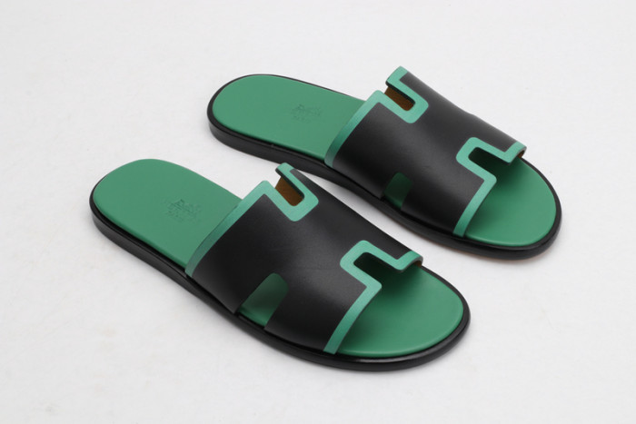 herm*s  slippers