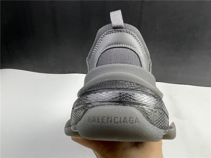blcg sneaker triple.s.