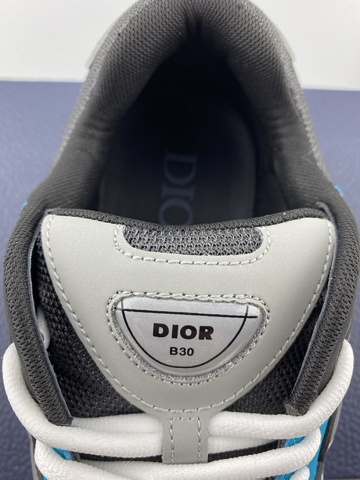 b30 sneaker