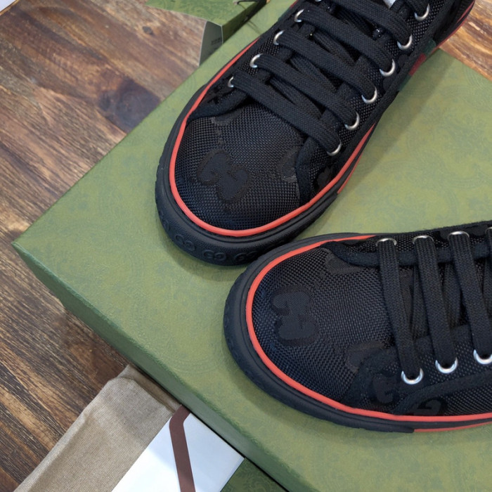 G*u*i  low-top sneaker