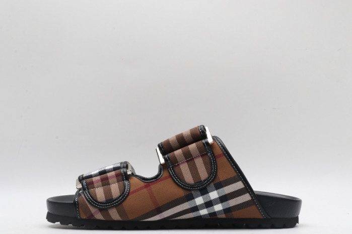 bur_berry slippers