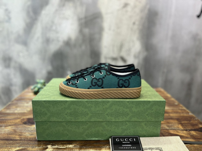 G*u*i  low-top sneaker