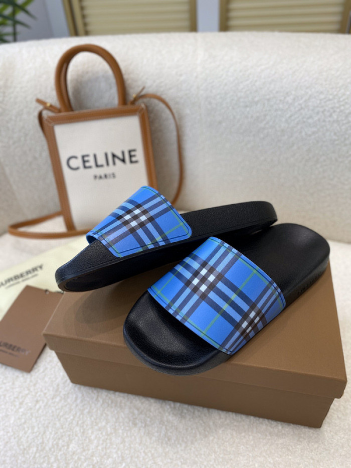 bur_berry slippers