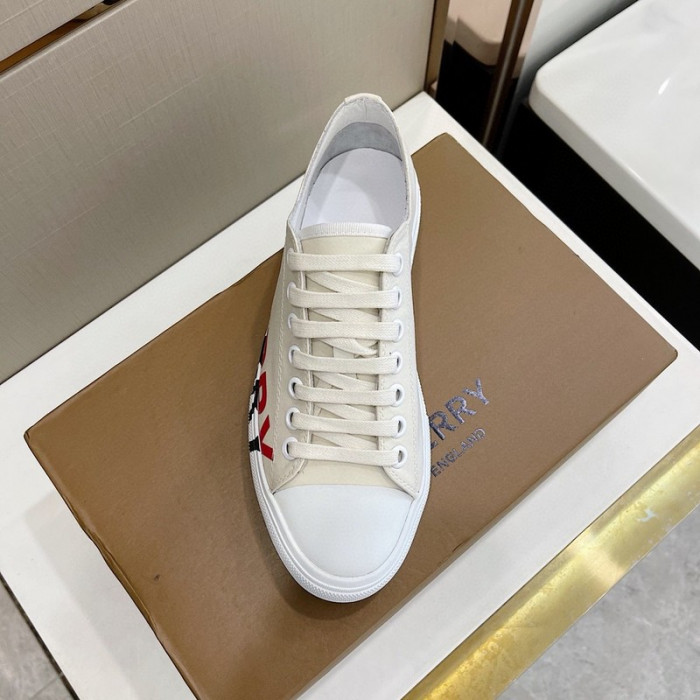 bur  sneaker