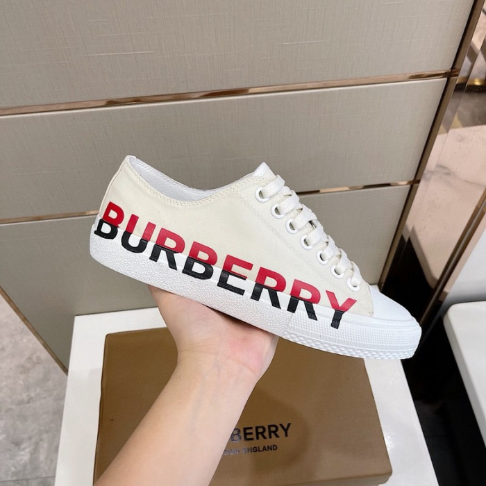 bur  sneaker