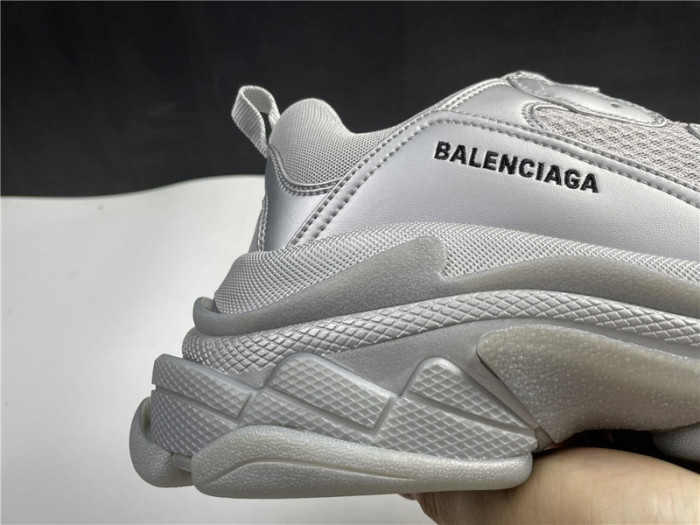 blcg sneaker triple.s.